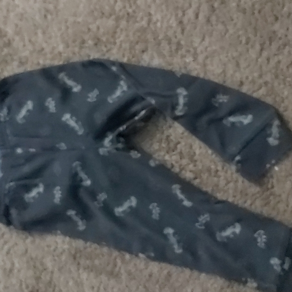 Batman pajamas! - Picture 2 of 4